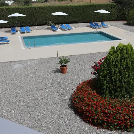 Grande View Apartamento Charaki