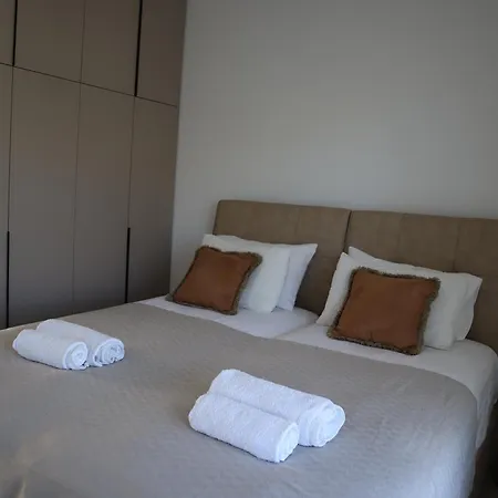 Grande View Apartment *