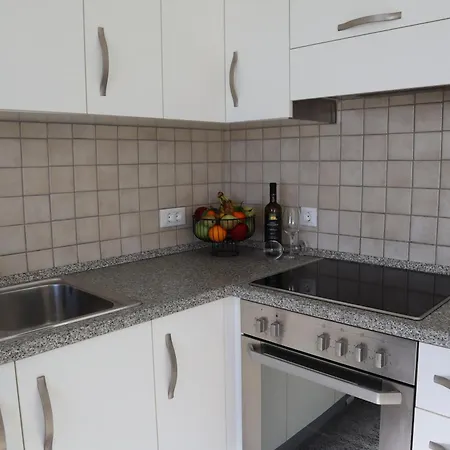 Grande View Apartment Charaki