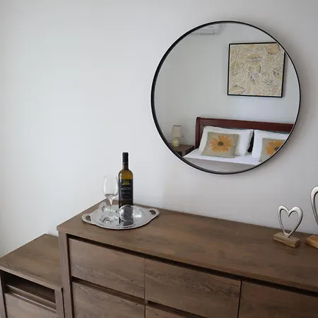 Grande View Apartment Charaki