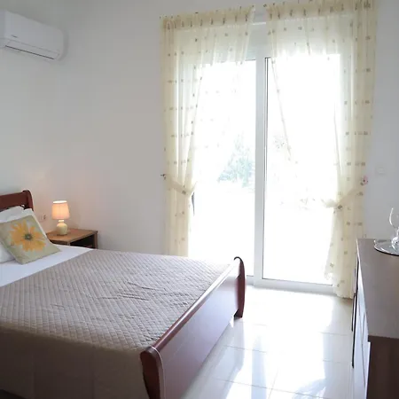 Grande View Apartment *