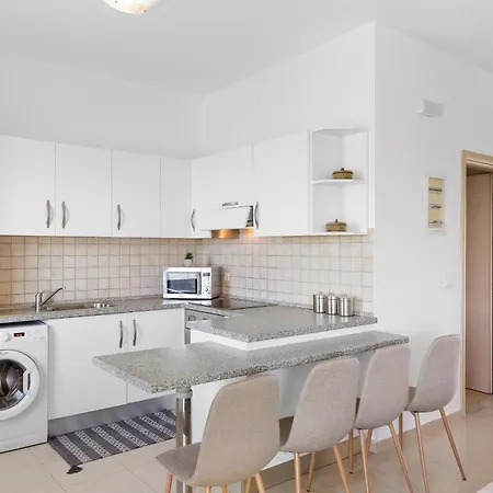 Grande View Apartment